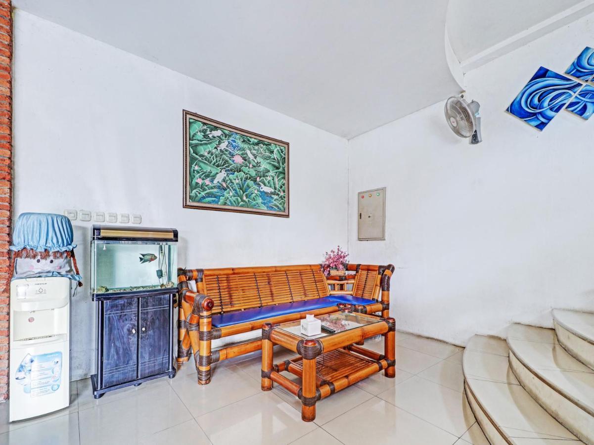צ'ירבון Oyo 90408 Hotel Horton מראה חיצוני תמונה