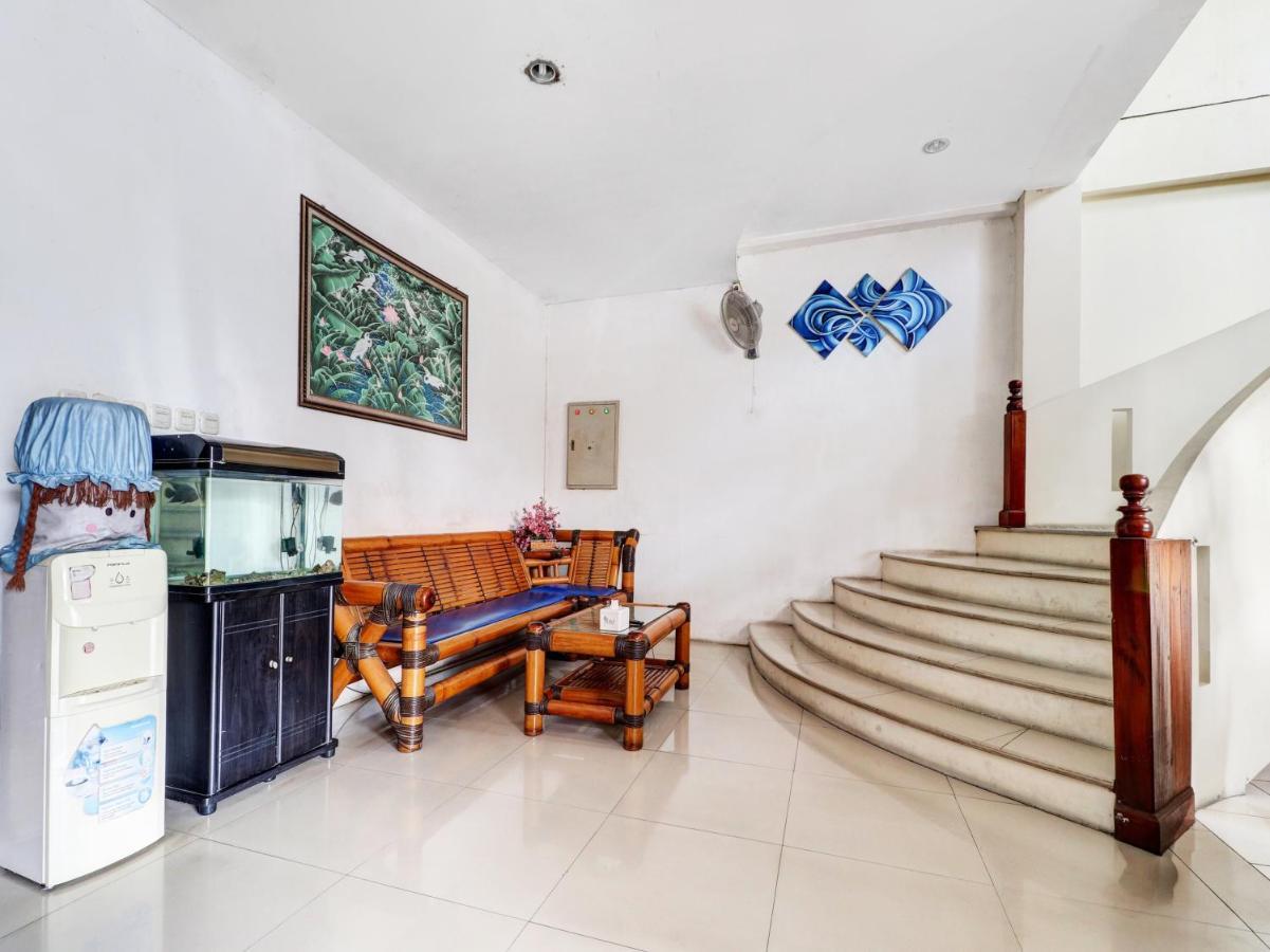 צ'ירבון Oyo 90408 Hotel Horton מראה חיצוני תמונה