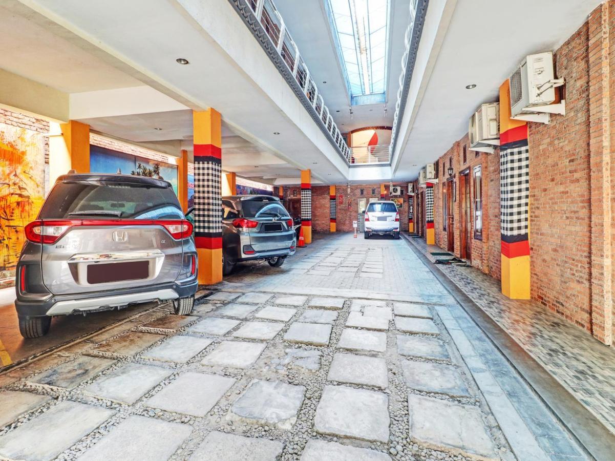 צ'ירבון Oyo 90408 Hotel Horton מראה חיצוני תמונה