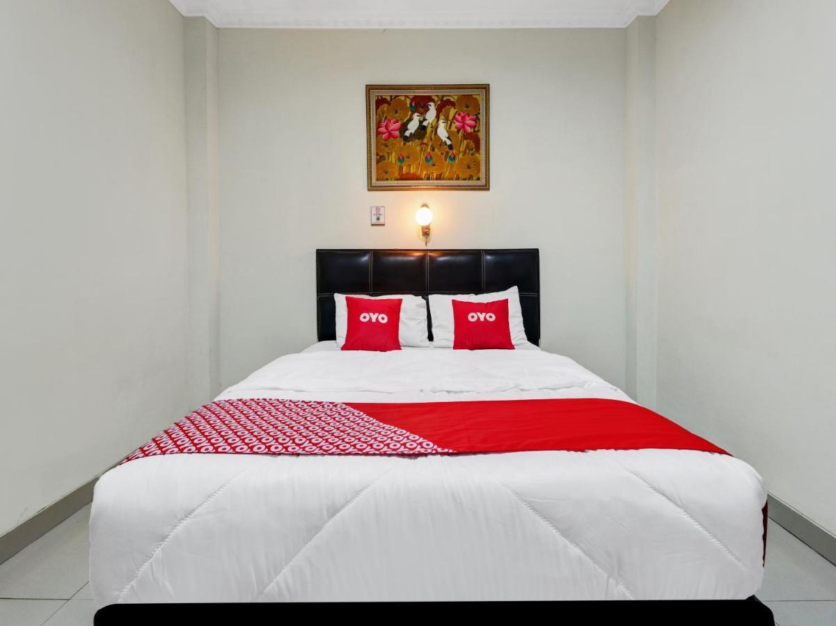 צ'ירבון Oyo 90408 Hotel Horton מראה חיצוני תמונה